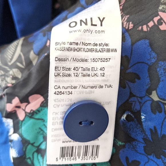Fitted/Cropped Cobalt Blazer - ONLY Blue Behavior Kaiser New Short Flower Blazer - Picture 5 of 6